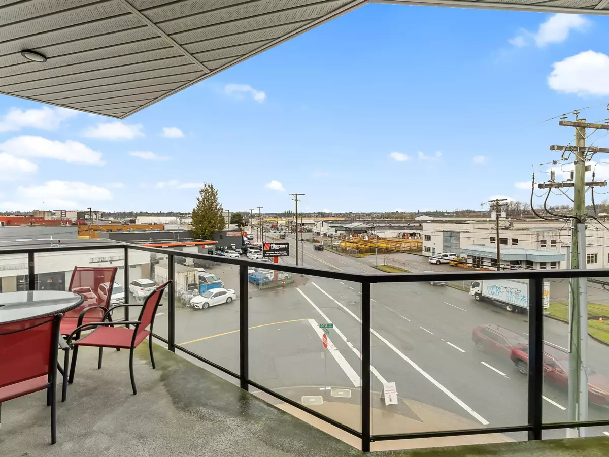 Hot Tub / Spa Photo of 310 20360 Logan Avenue, Langley, BC