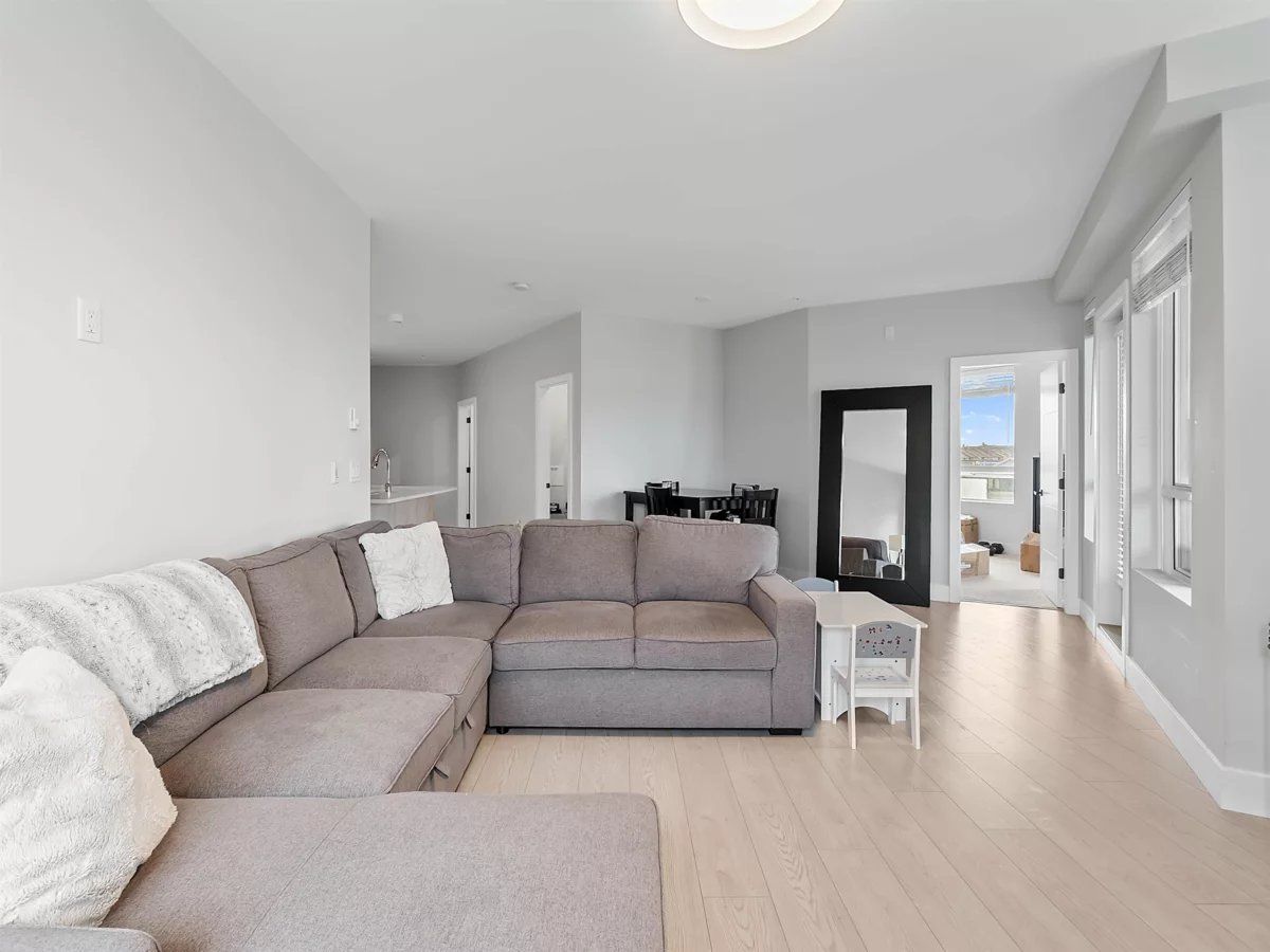 Office / Den Photo of 310 20360 Logan Avenue, Langley, BC