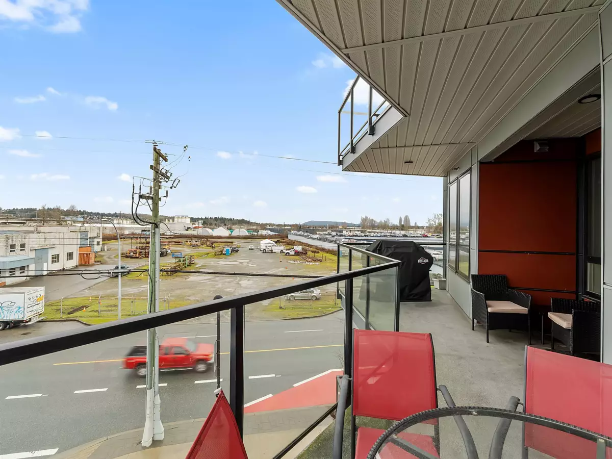 Outdoor Kitchen Photo of 310 20360 Logan Avenue, Langley, BC