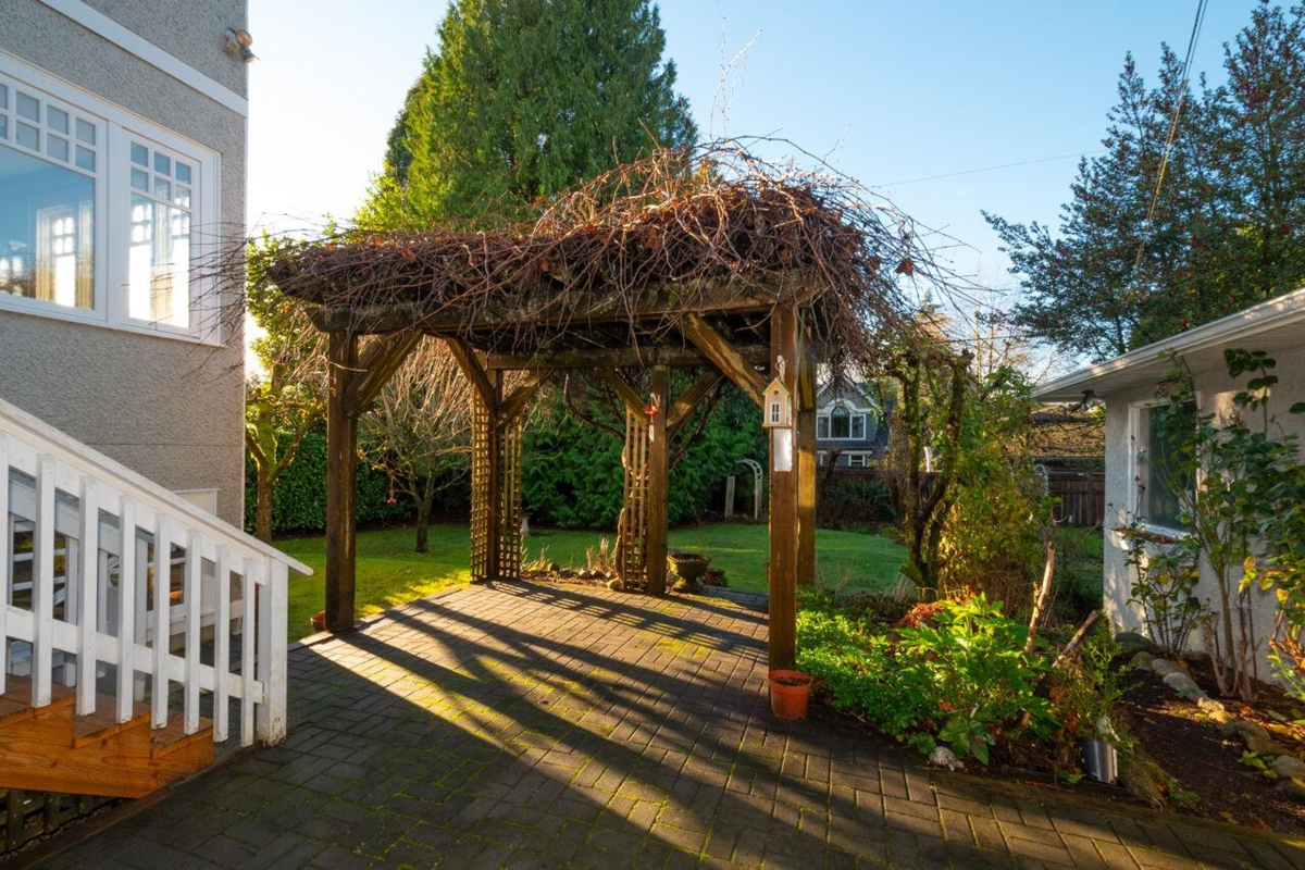 Hot Tub / Spa Photo of 4825 Connaught Drive, Vancouver, BC