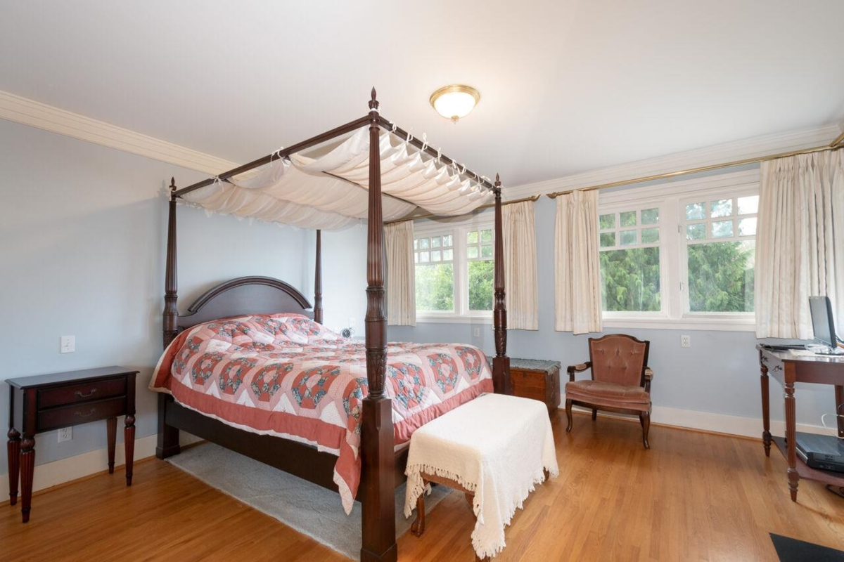 Mudroom Photo of 4825 Connaught Drive, Vancouver, BC