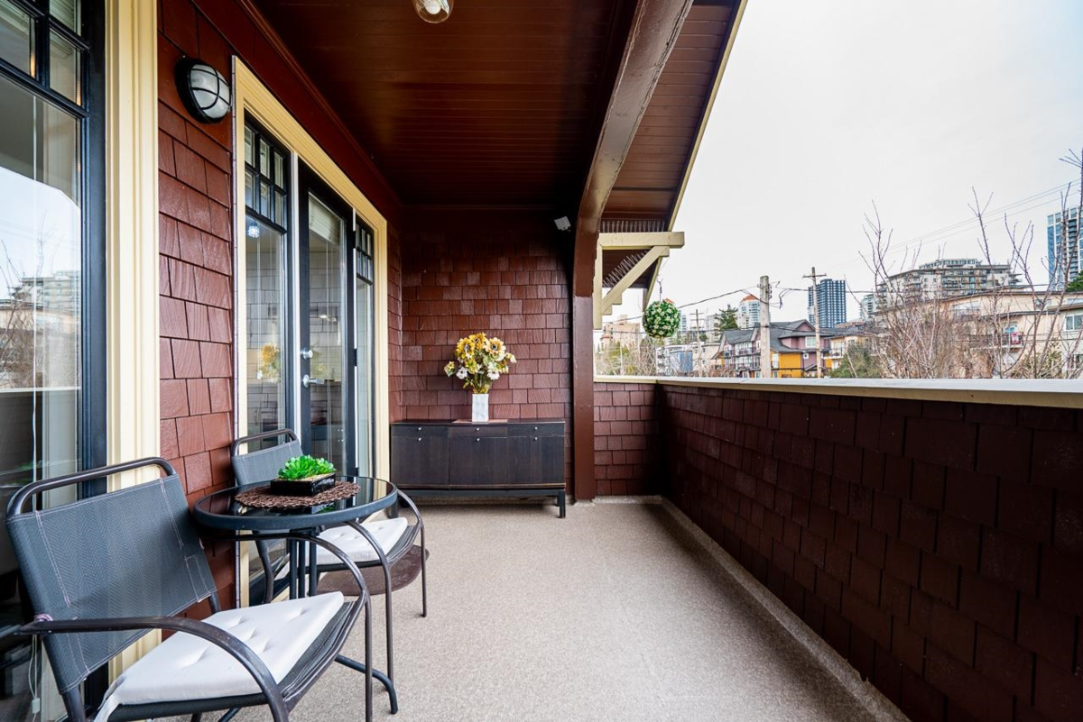 Basement Recreation Room Photo of 406 Eighth Street, New Westminster, BC