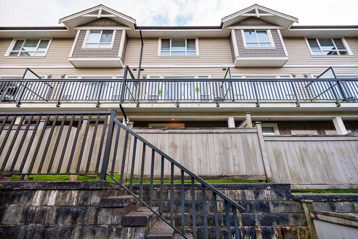 Garden / Landscaping Photo of 37 2955 156 Street, Surrey, BC
