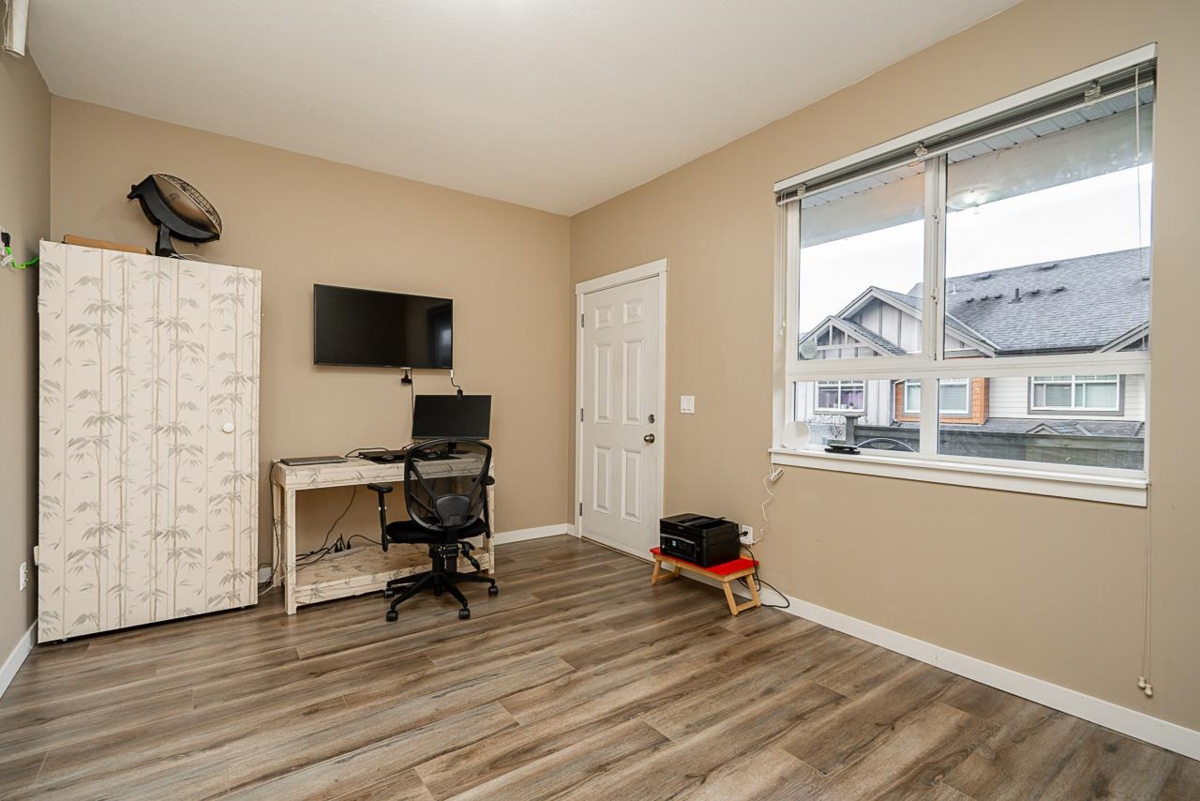 Staircase Photo of 37 2955 156 Street, Surrey, BC