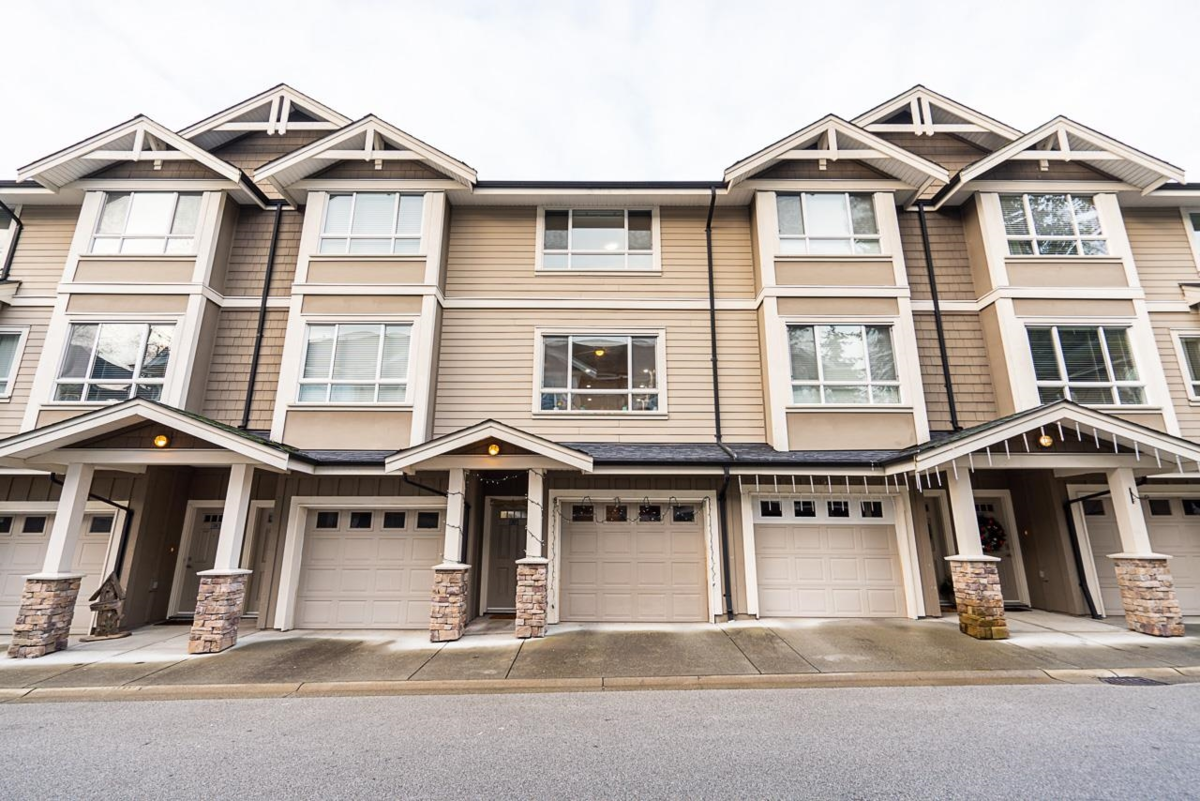 Swimming Pool Photo of 37 2955 156 Street, Surrey, BC