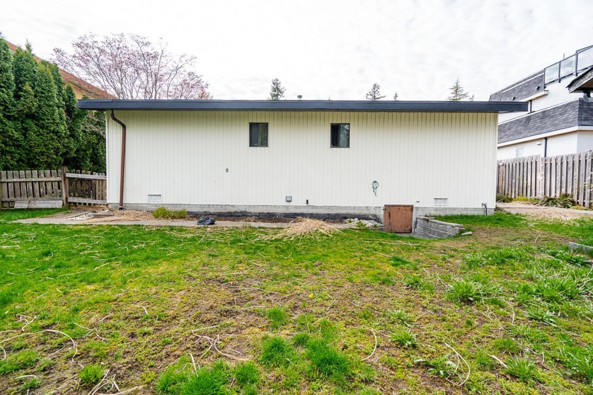 Kitchen Photo of 1766 139 Street, Surrey, BC