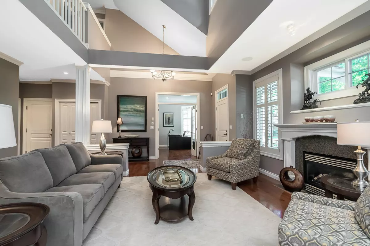 Dining Area Photo of 21 15715 34 Avenue, Surrey, BC