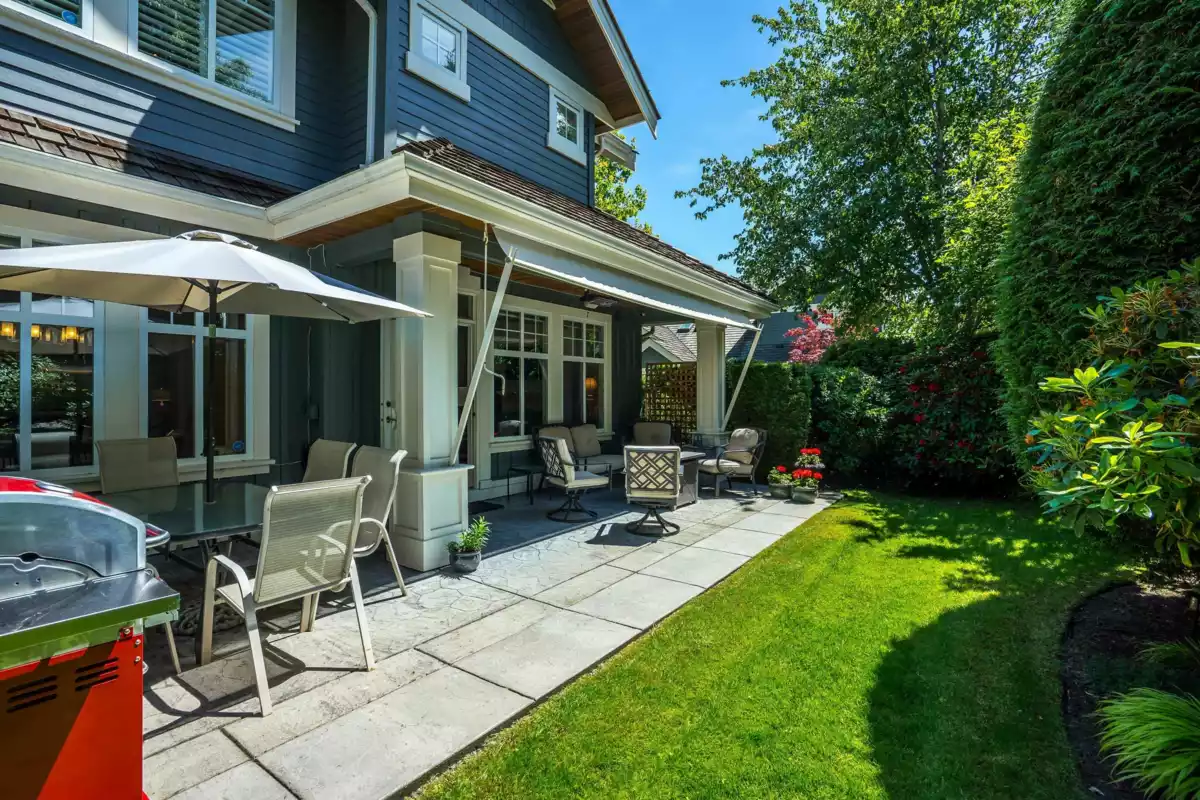 Neighborhood Park Photo Near 21 15715 34 Avenue, Surrey, BC