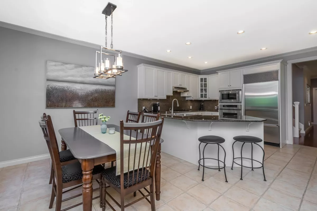 Walk-In Closet Photo of 21 15715 34 Avenue, Surrey, BC