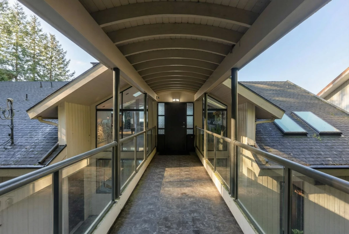 Bedroom 3 Photo of 2 Strachan Point Road, West Vancouver, BC