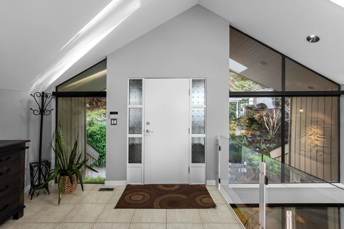 Bedroom 4 Photo of 2 Strachan Point Road, West Vancouver, BC