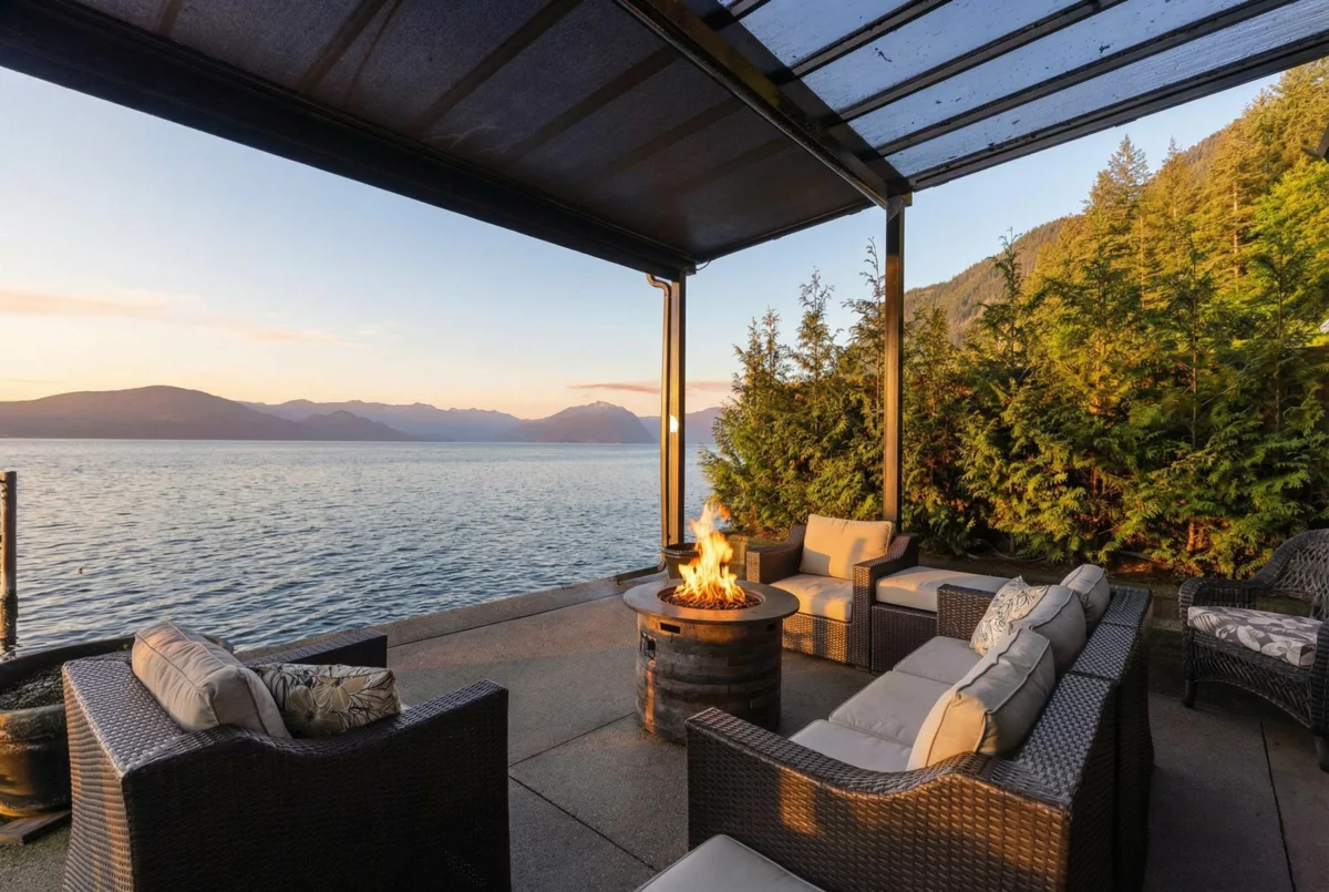 Pantry Photo of 2 Strachan Point Road, West Vancouver, BC