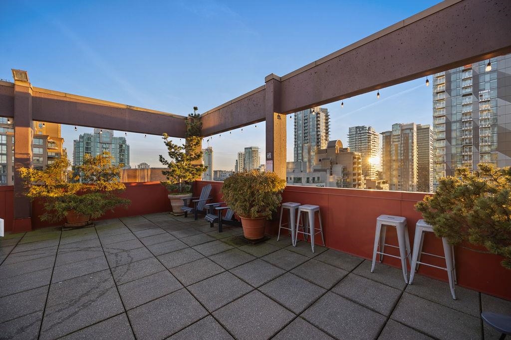 Neighborhood Park Photo Near 1007 1177 Hornby Street, Vancouver, BC