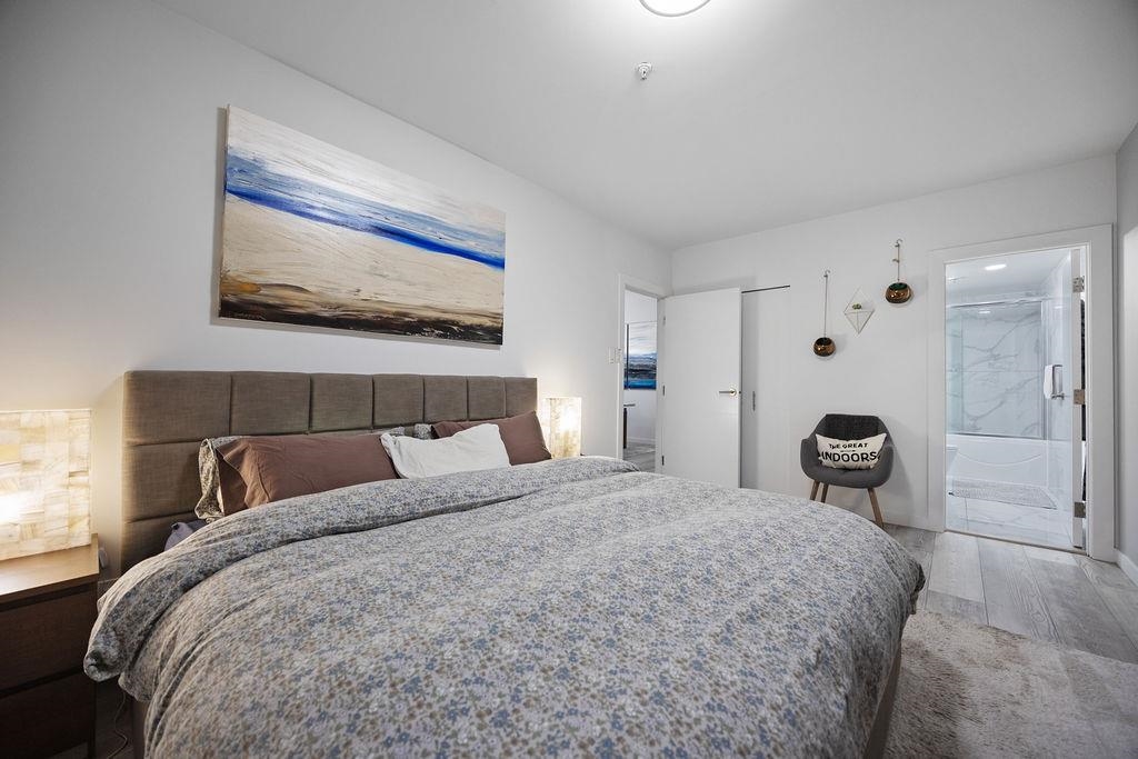 Outdoor Deck Photo of 1007 1177 Hornby Street, Vancouver, BC