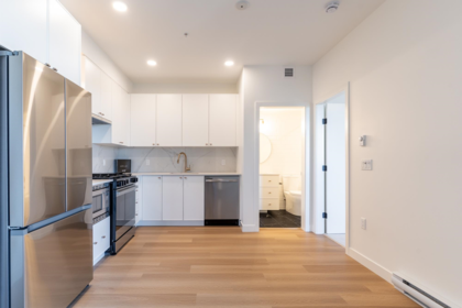 Kitchen Island Photo of 616 215 Mcbay Lane, Coquitlam, BC
