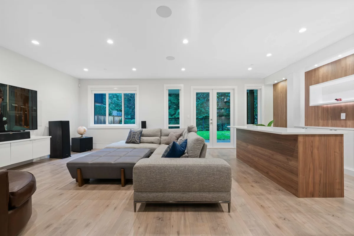 Garden / Landscaping Photo of 3404 Mamquam Road, Squamish, BC