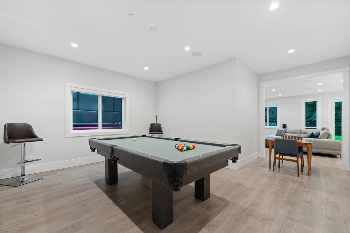 Outdoor Deck Photo of 3404 Mamquam Road, Squamish, BC