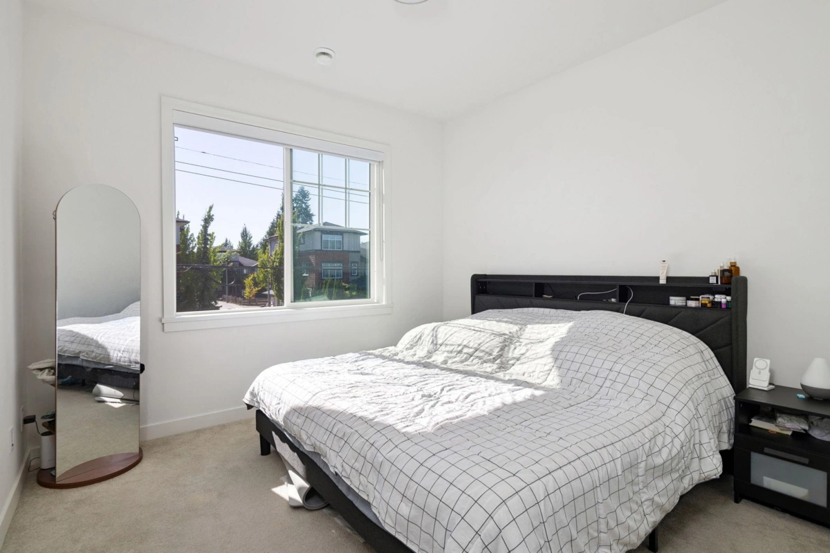 Backyard Photo of 1 7780 Bridge Street, Richmond, BC