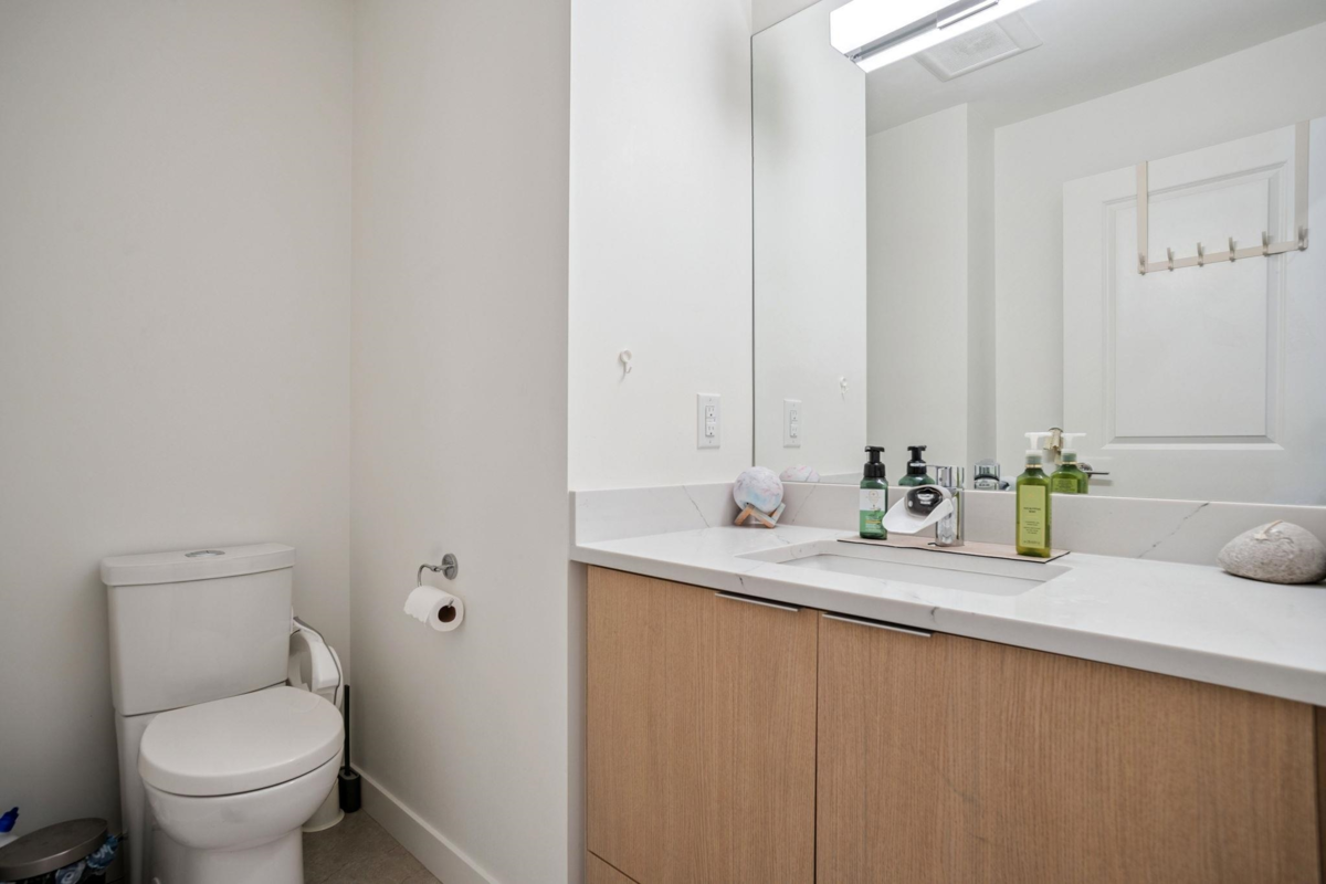 Basement Recreation Room Photo of 1 7780 Bridge Street, Richmond, BC