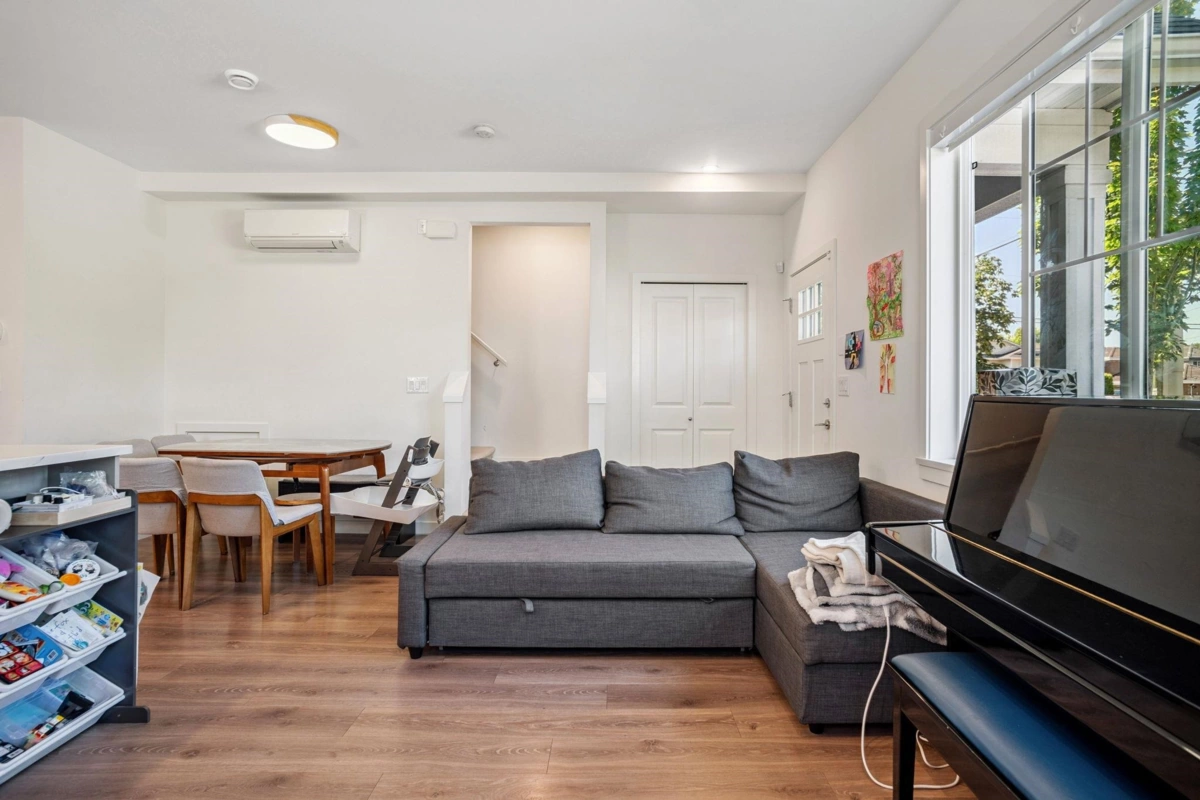 Family Room Photo of 1 7780 Bridge Street, Richmond, BC