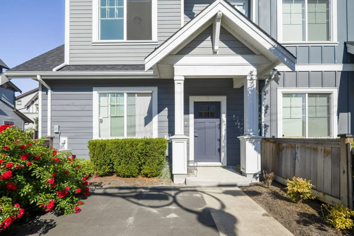 Outdoor Deck Photo of 1 7780 Bridge Street, Richmond, BC