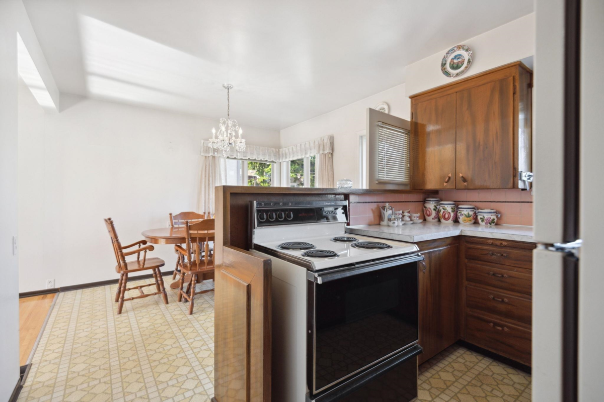 Bedroom 3 Photo of 4262 Dumfries Street, Vancouver, BC