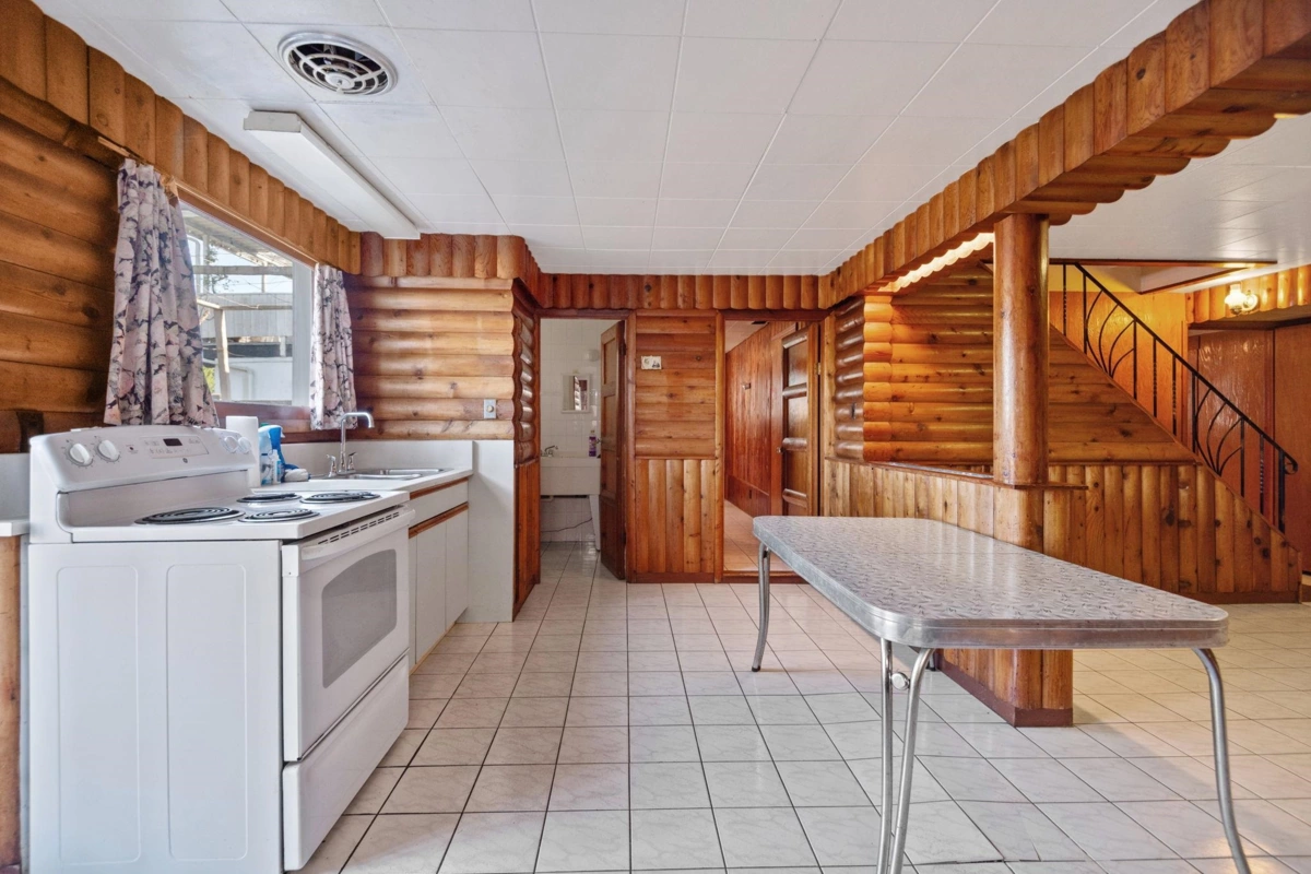Garage Interior Photo of 4262 Dumfries Street, Vancouver, BC