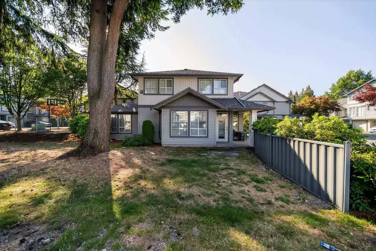 Laundry Room Photo of 30 7250 144 Street, Surrey, BC