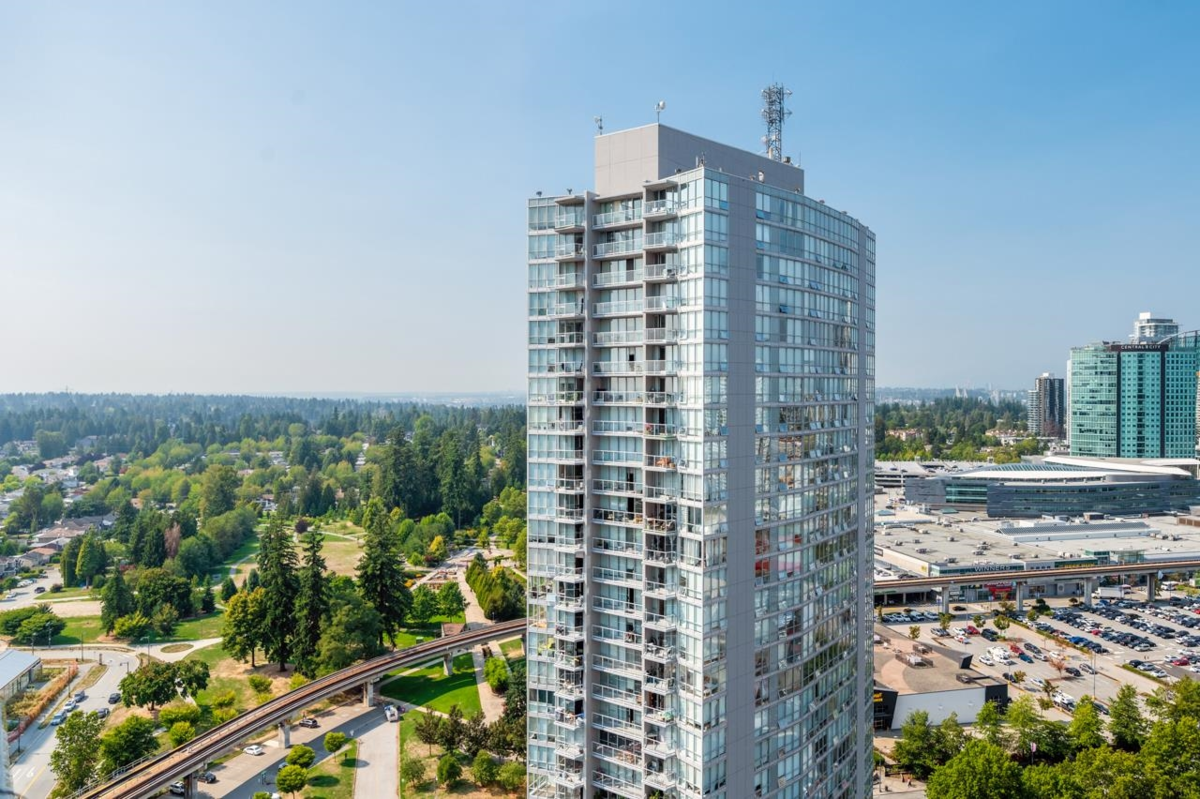 Basement Recreation Room Photo of 3001 9981 Whalley Boulevard, Surrey, BC
