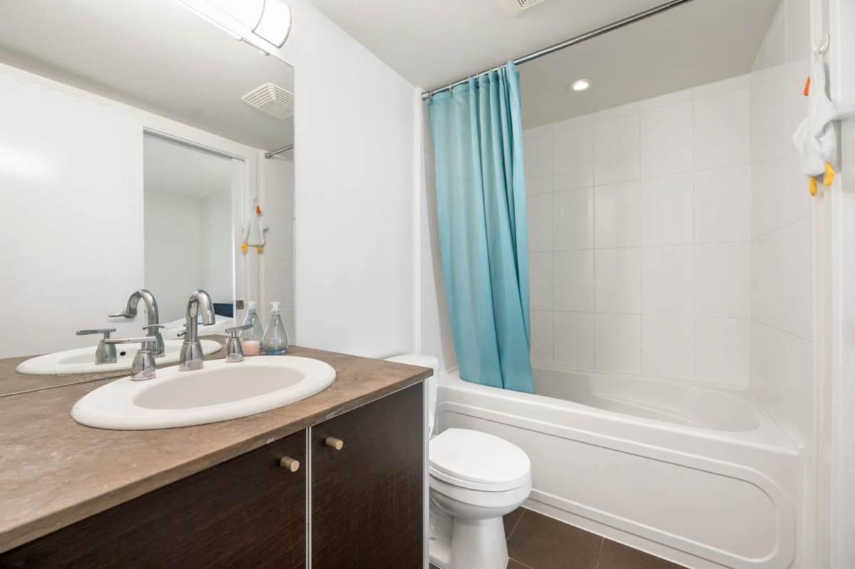 Breakfast Nook Photo of 3001 9981 Whalley Boulevard, Surrey, BC