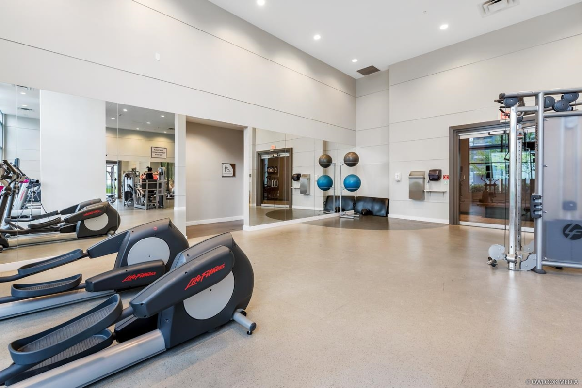 Kitchen Photo of 3001 9981 Whalley Boulevard, Surrey, BC
