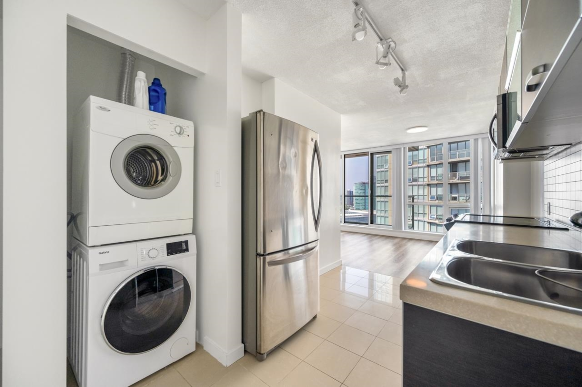 Laundry Room Photo of 3001 9981 Whalley Boulevard, Surrey, BC