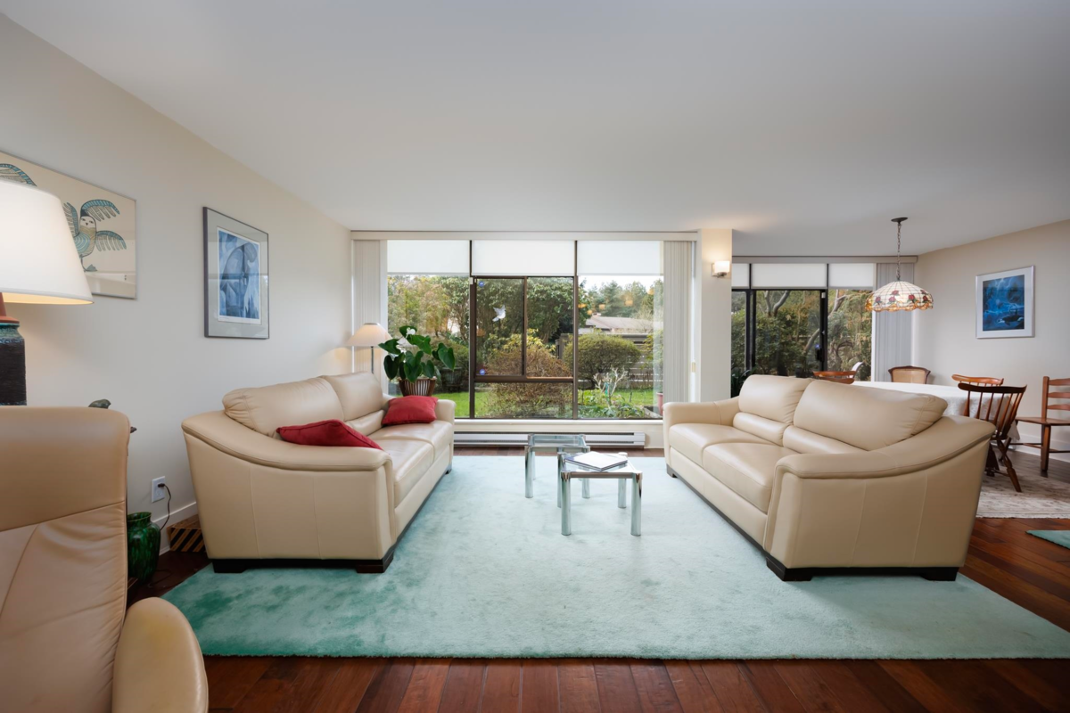 Family Room Photo of 112 4101 Yew Street, Vancouver, BC