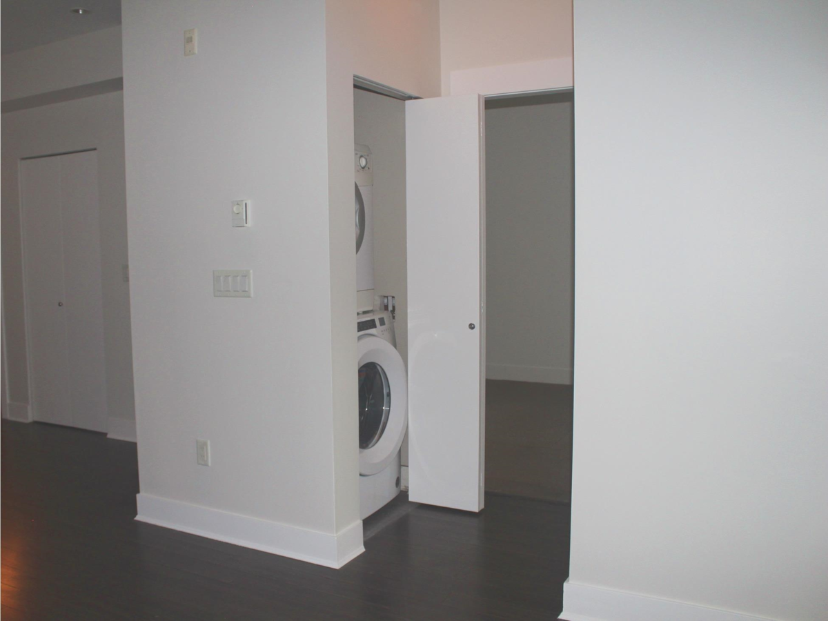 Kitchen Photo of 106 85 Eighth Avenue, New Westminster, BC