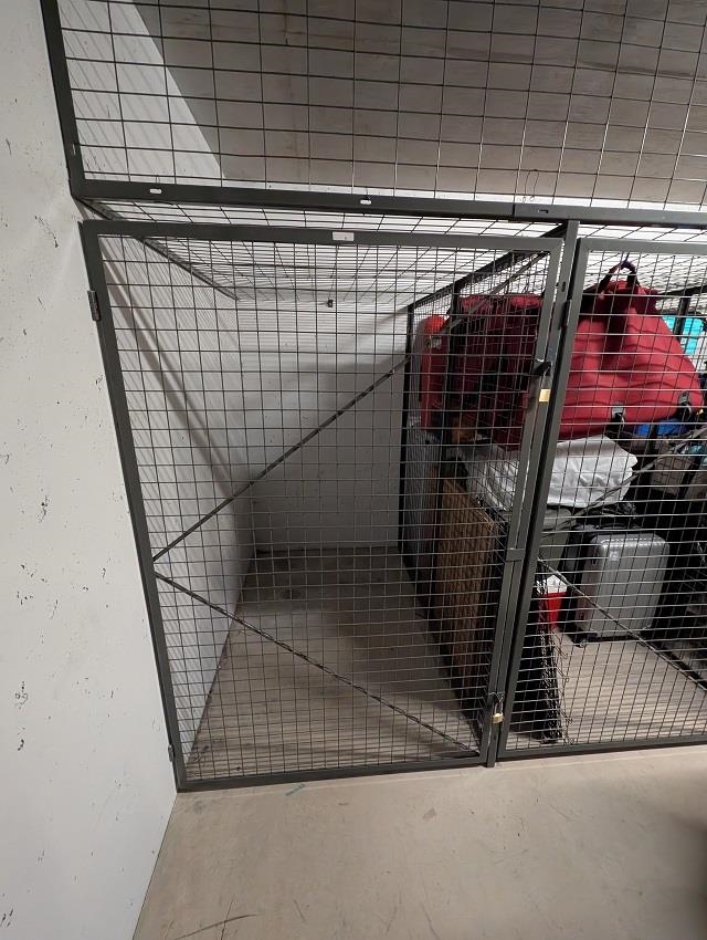 Primary Bathroom Photo of 106 85 Eighth Avenue, New Westminster, BC