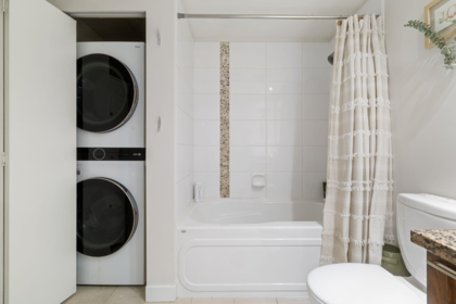 Guest Bathroom Photo of 608 2228 W Broadway, Vancouver, BC