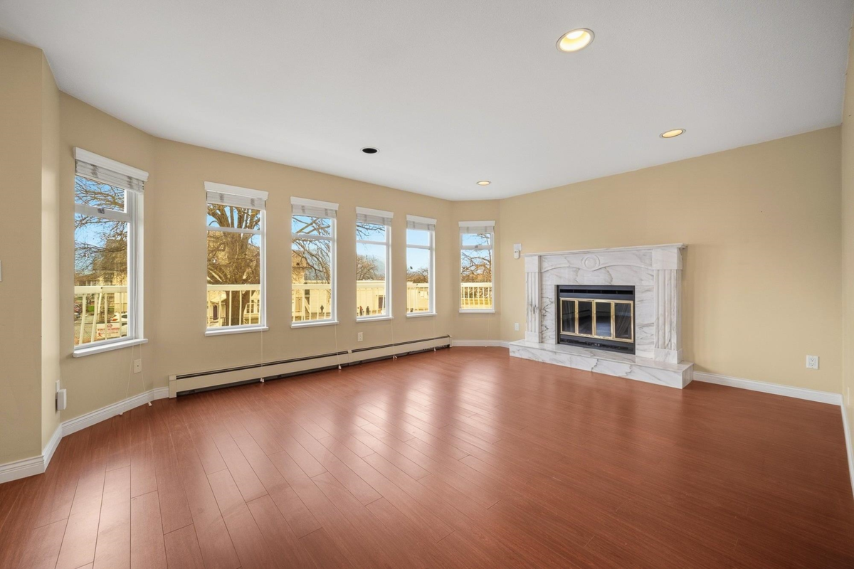 Dining Area Photo of 4338 Pandora Street, Burnaby, BC