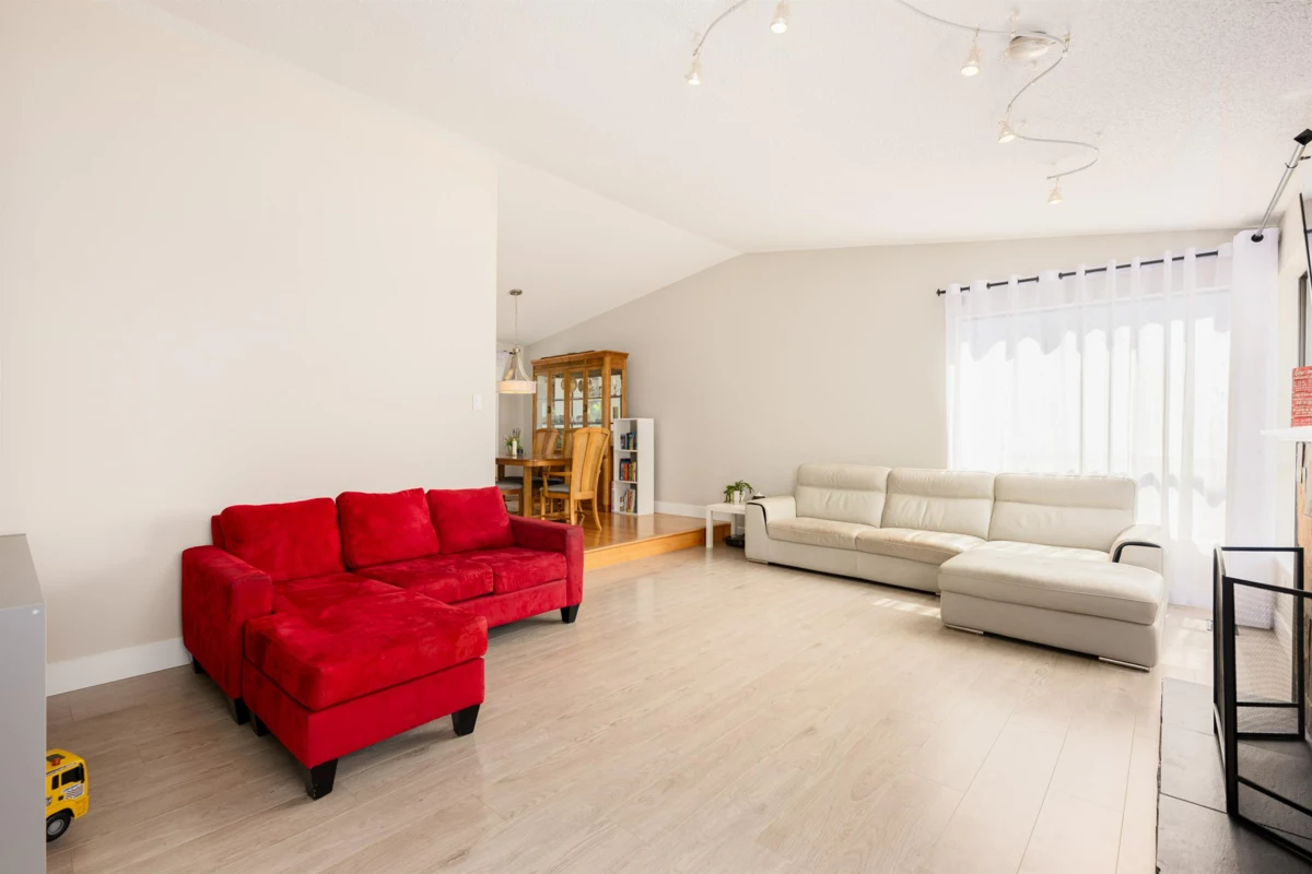 Kitchen Island Photo of 7642 Garfield Drive, Delta, BC