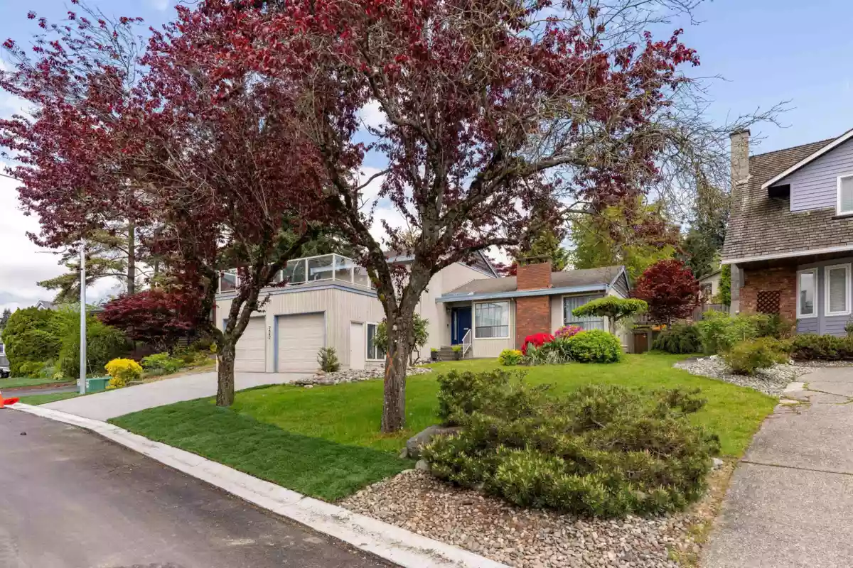 Living Room Photo of 7642 Garfield Drive, Delta, BC