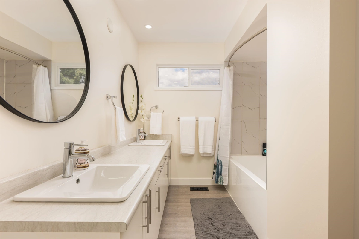 Staircase Photo of 7642 Garfield Drive, Delta, BC