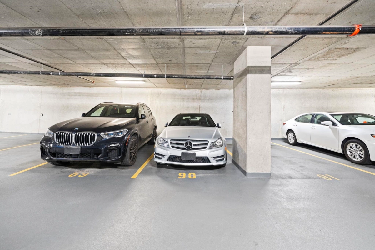 Front Yard Photo of 1808 8555 Granville Street, Vancouver, BC