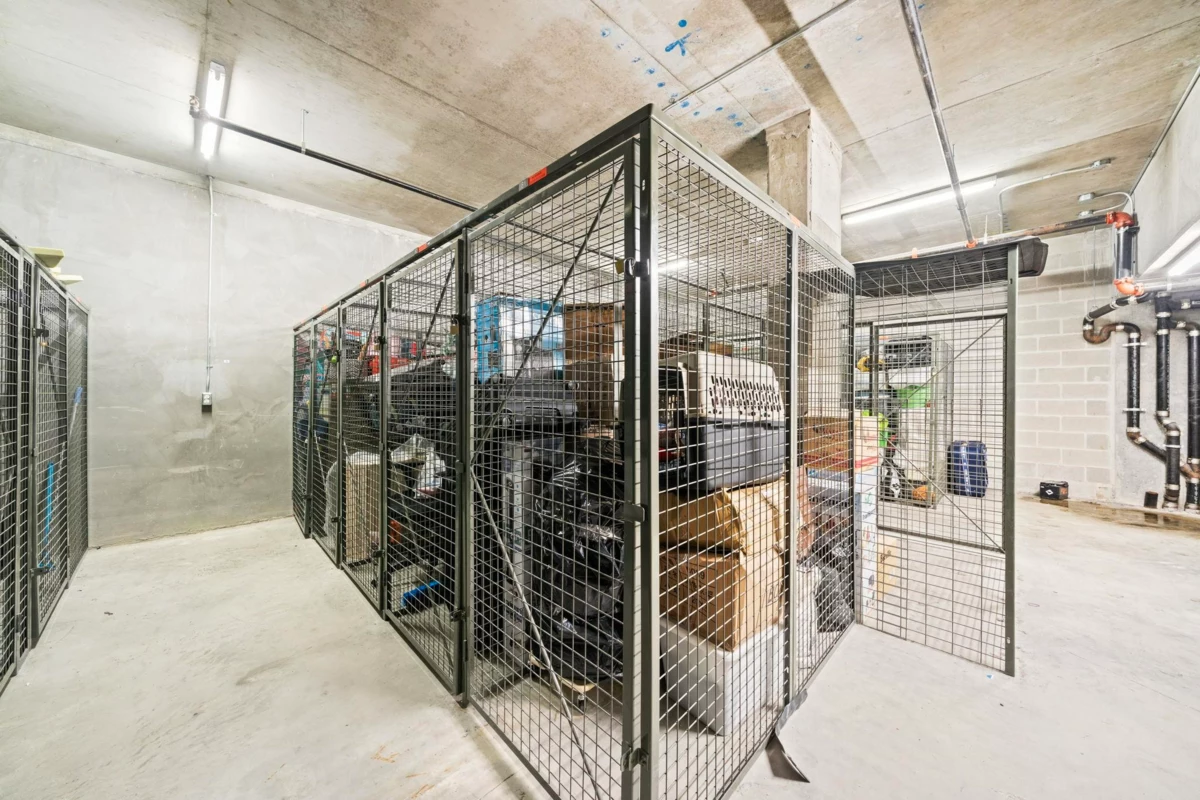 Garden / Landscaping Photo of 1808 8555 Granville Street, Vancouver, BC