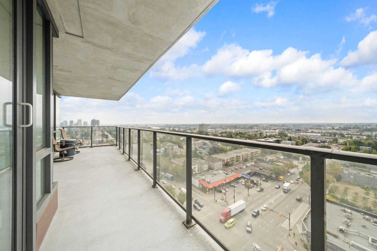 Laundry Room Photo of 1808 8555 Granville Street, Vancouver, BC
