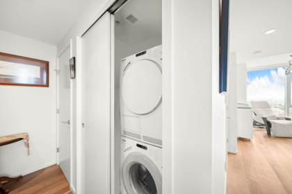 Powder Room Photo of 1808 8555 Granville Street, Vancouver, BC