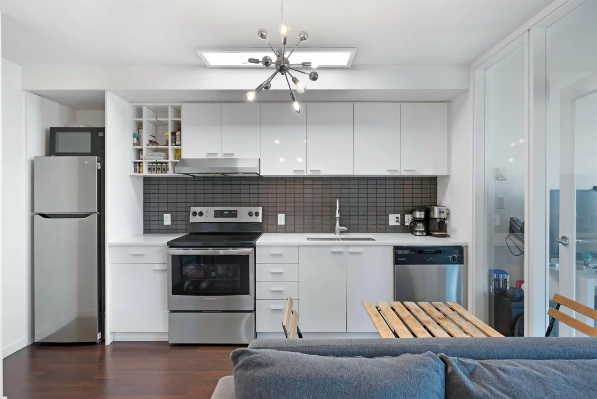 Dining Area Photo of 1207 602 Citadel Parade, Vancouver, BC