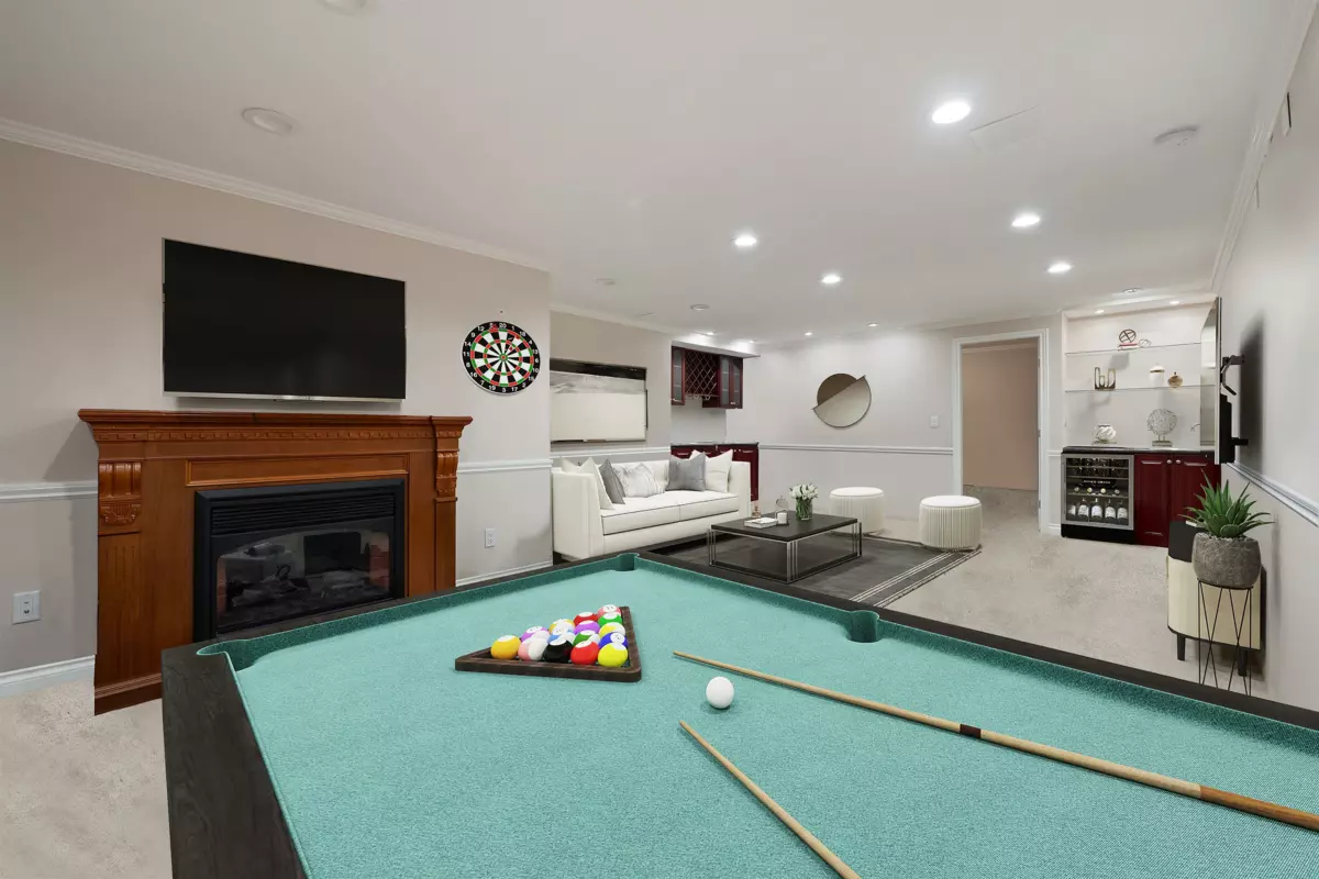 Outdoor Patio Photo of 14027 Blackburn Avenue, White Rock, BC