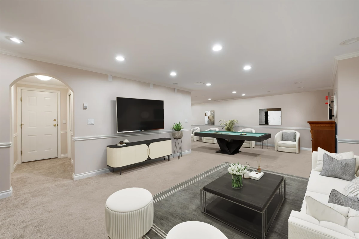 Staircase Photo of 14027 Blackburn Avenue, White Rock, BC