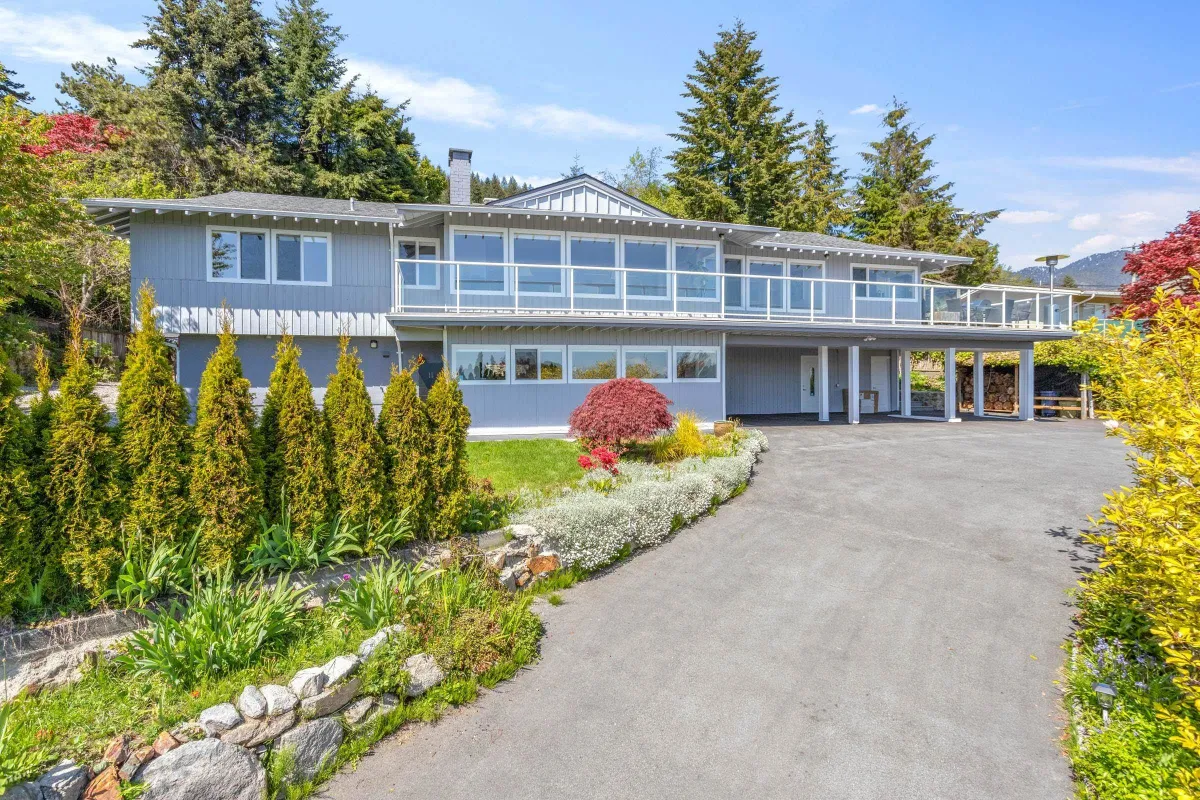 Exterior Front Photo of 1111 Gilston Road, West Vancouver, BC
