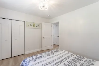 Guest Bathroom Photo of 1111 Gilston Road, West Vancouver, BC