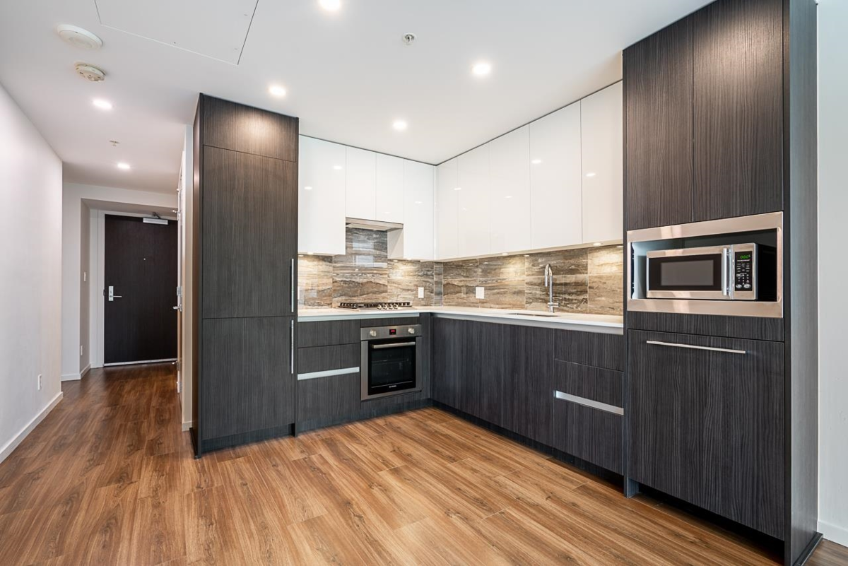 Dining Area Photo of 405 1888 Gilmore Avenue, Burnaby, BC